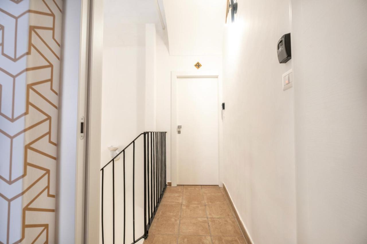 Avenida 12 Hotel Алгеро Екстериор снимка